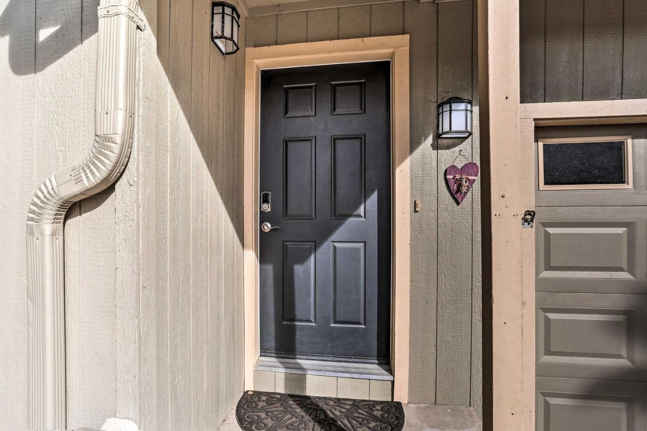 Mount Shasta Escape With Balcony About Walk To Dtwn Villa Bagian luar foto